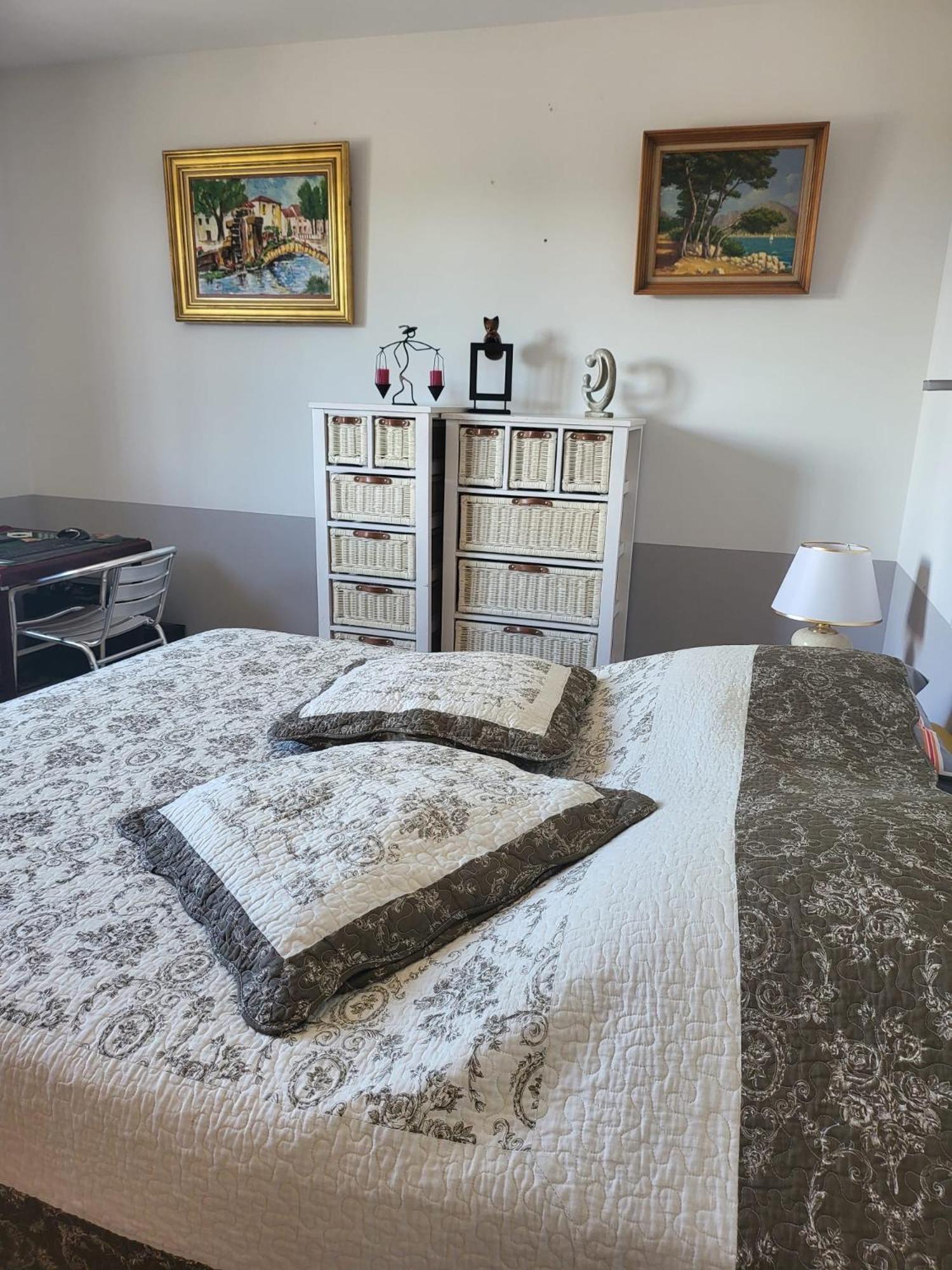 Appartement Standing Bord Sorgue LʼIsle-sur-la-Sorgue Dış mekan fotoğraf
